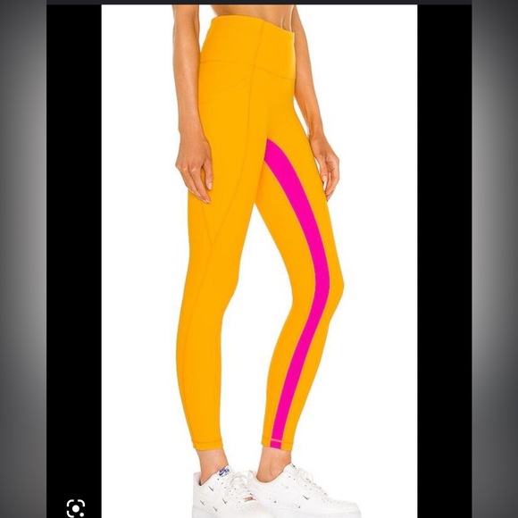 All Access Bandier Utility Pocket Legging + Bra Top 2 piece workout set - Picture 4 of 12